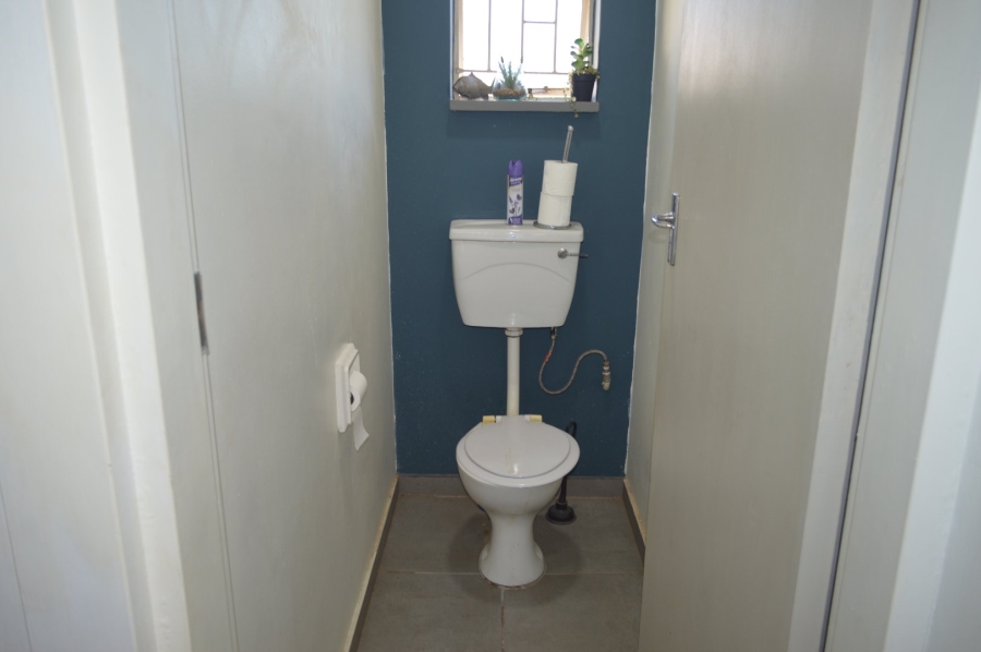 4 Bedroom Property for Sale in Flamwood North West